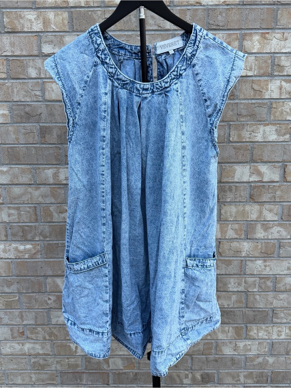 Veveret Light Wash Denim Pleated Babydoll Mini Dress Size Large Boho EUC